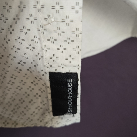 Shouthouse Large Button Down Shirt - Picture 3 of 4